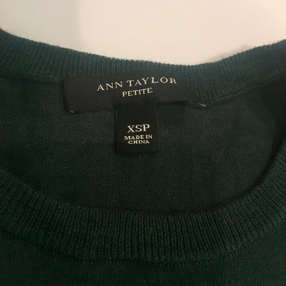 Sleeveless emerald green shell - Picture 2 of 3